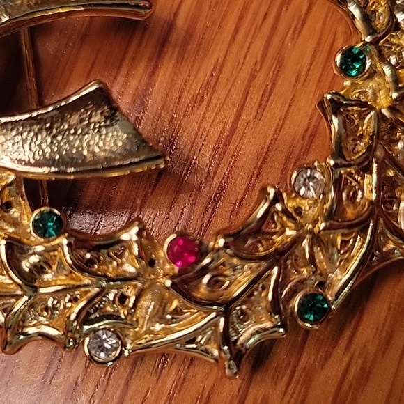 Vintage Tancer II Christmas Wreath Pin - Picture 5 of 10